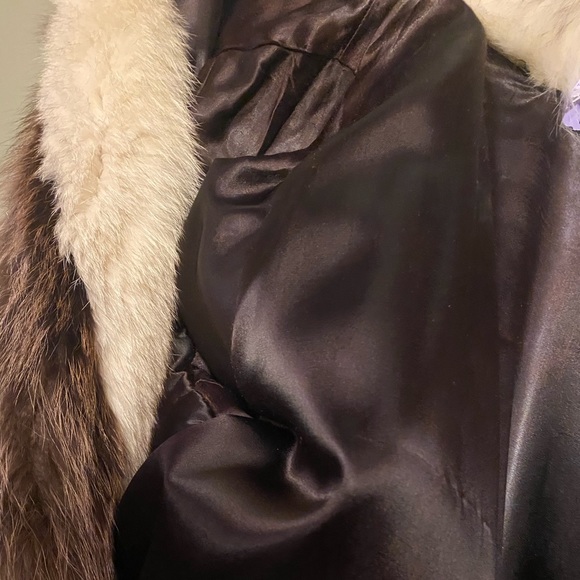 Authentic handmade fur coat - Picture 5 of 5